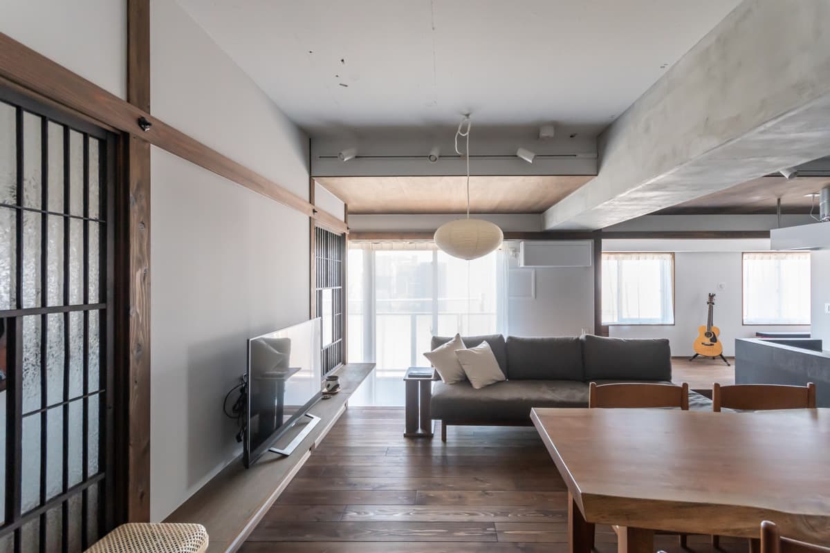 中古マンションのリノベーション後の土間が廻る住まい