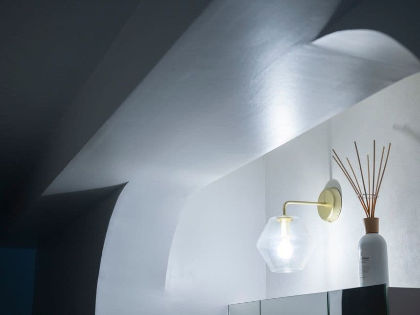 中古マンションのリノベーション後の洗面台の照明