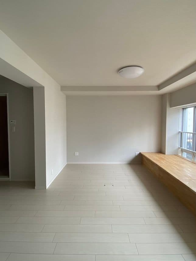 中古マンションのリノベーション前のリビング