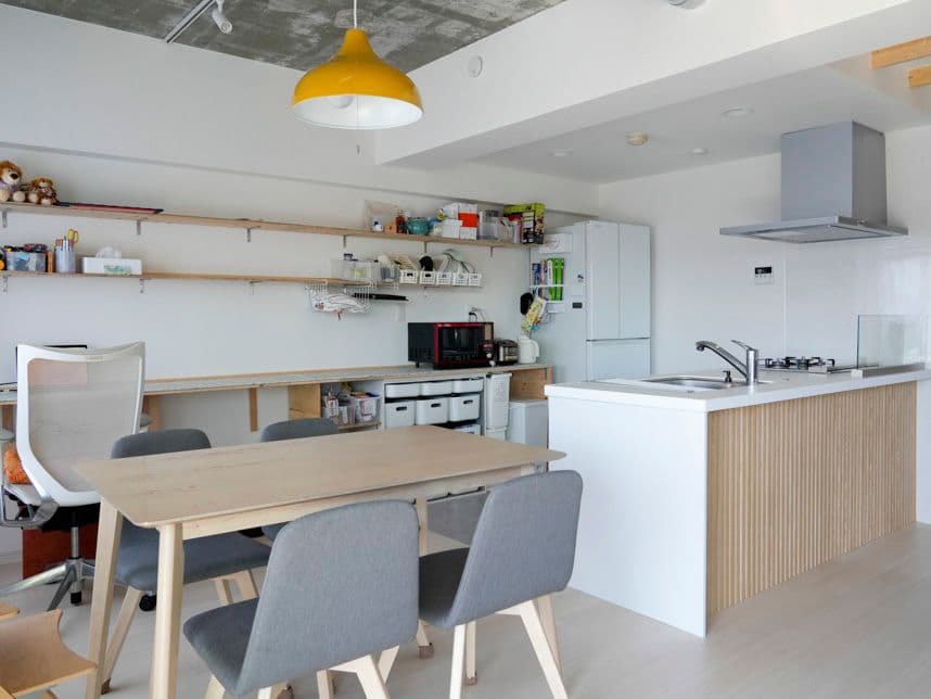 中古マンションのリノベーション後のダイニングとキッチン