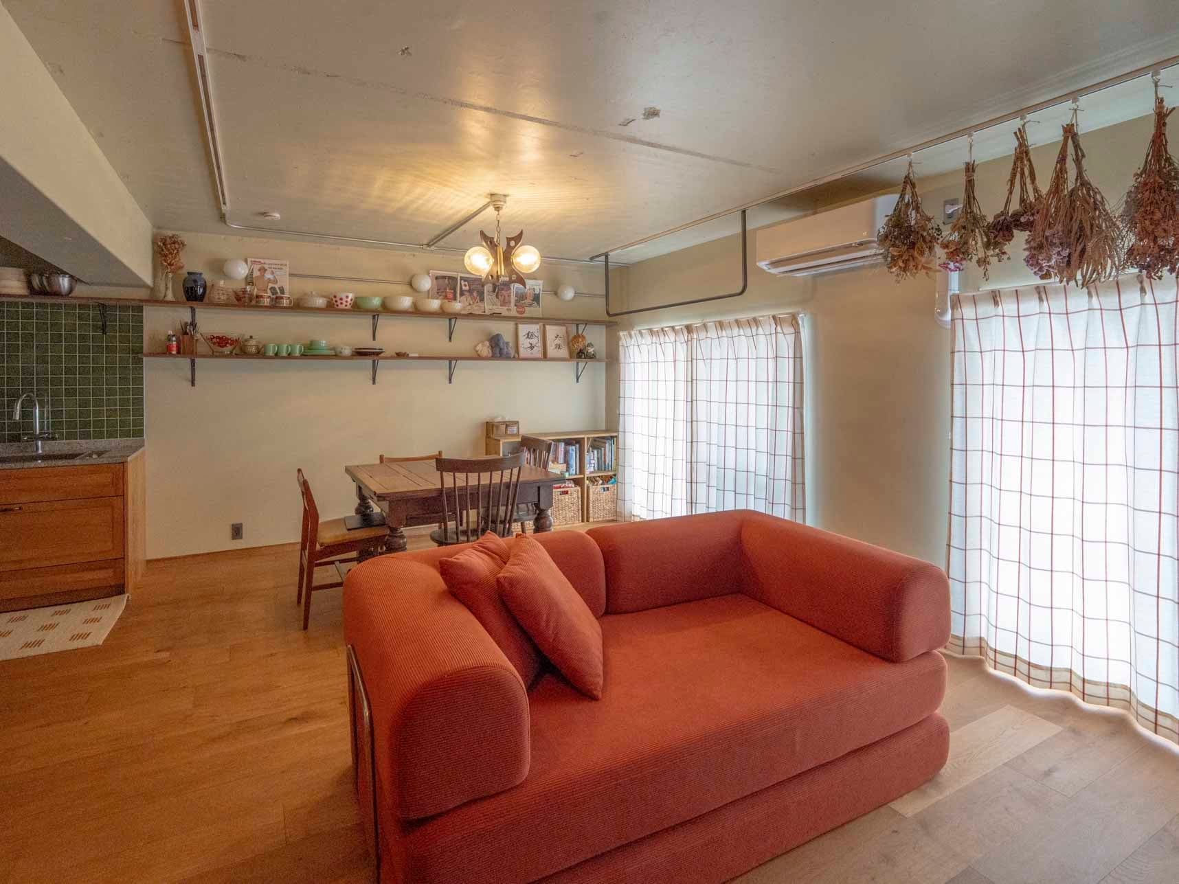 中古マンションのリノベーション後のリビングとダイニング