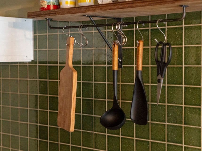 中古マンションのリノベーション後のキッチンのツール