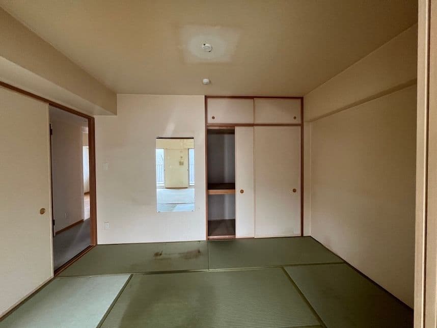 中古マンションのリノベーション前の和室
