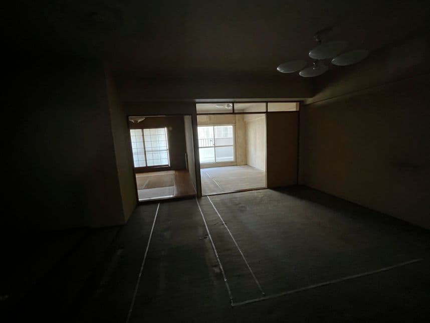 中古マンションのリノベーション前の洋室