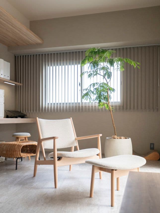 中古マンションのリノベーション後のリビングのチェア