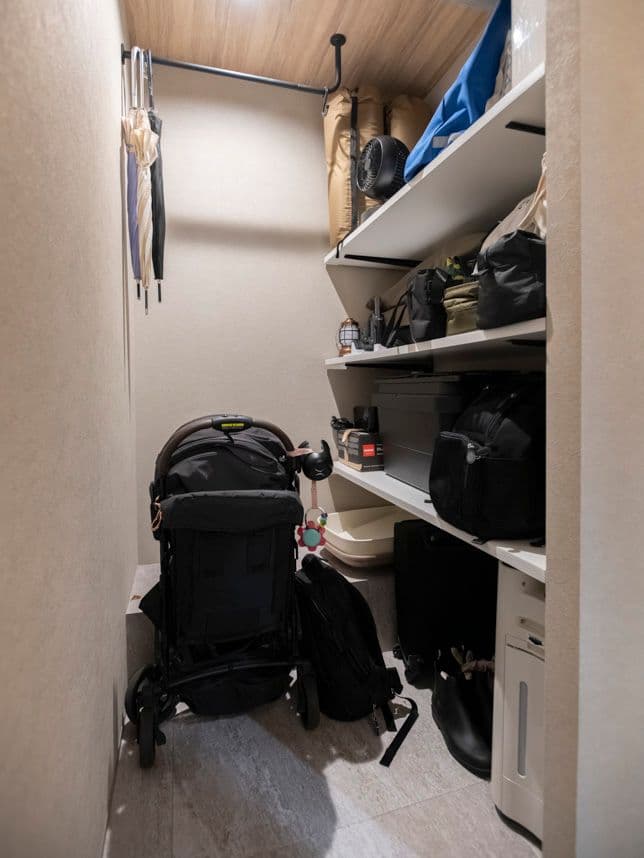 中古マンションのリノベーション後の玄関土間収納