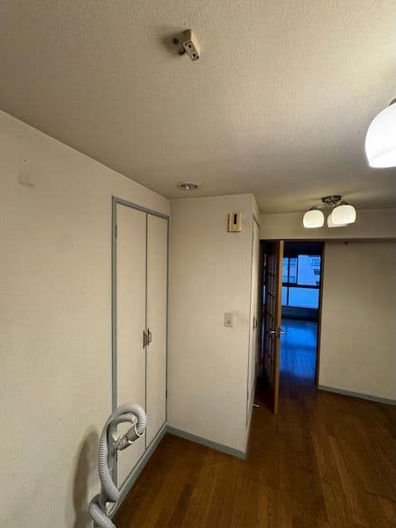 中古マンションのリノベーション前の洋室