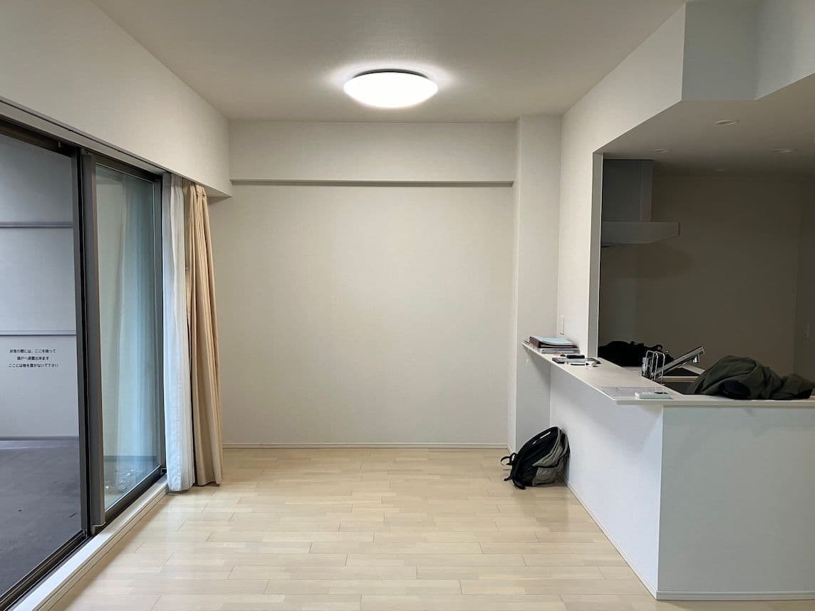 中古マンションのリノベーション前のダイニングキッチン